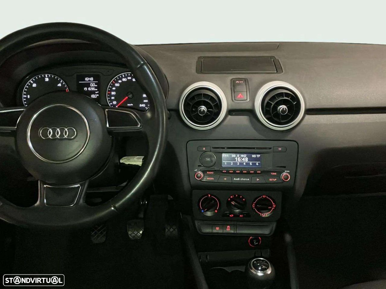 Audi A1 Sportback 1.6 TDI S-line - 9
