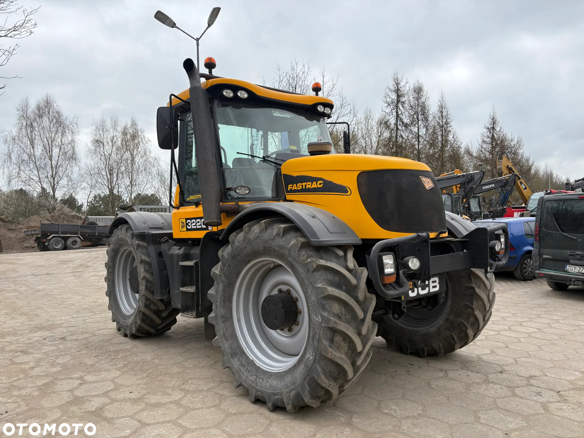 JCB Fastrac 3220 - 2