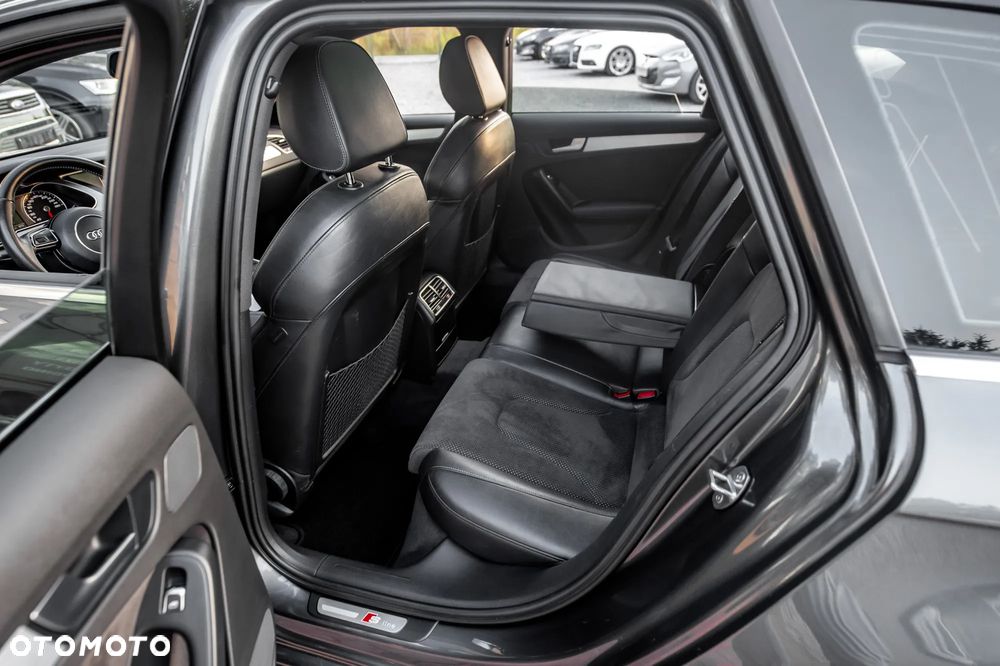 Audi A4 Avant 2.0 TFSI quattro S tronic S line Sportpaket - 18