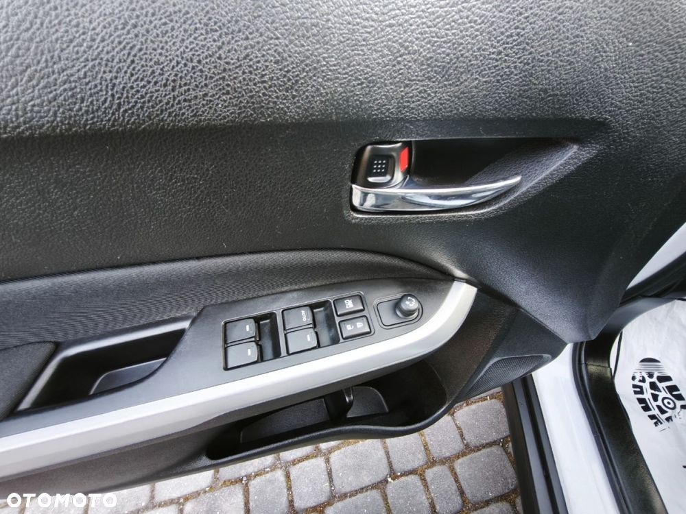 Suzuki Vitara - 15