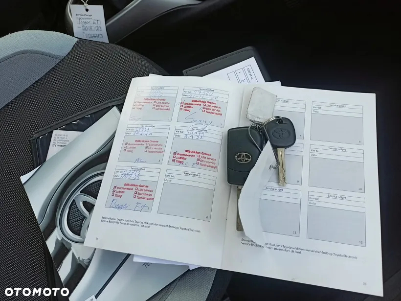 Toyota Aygo x-play - 16