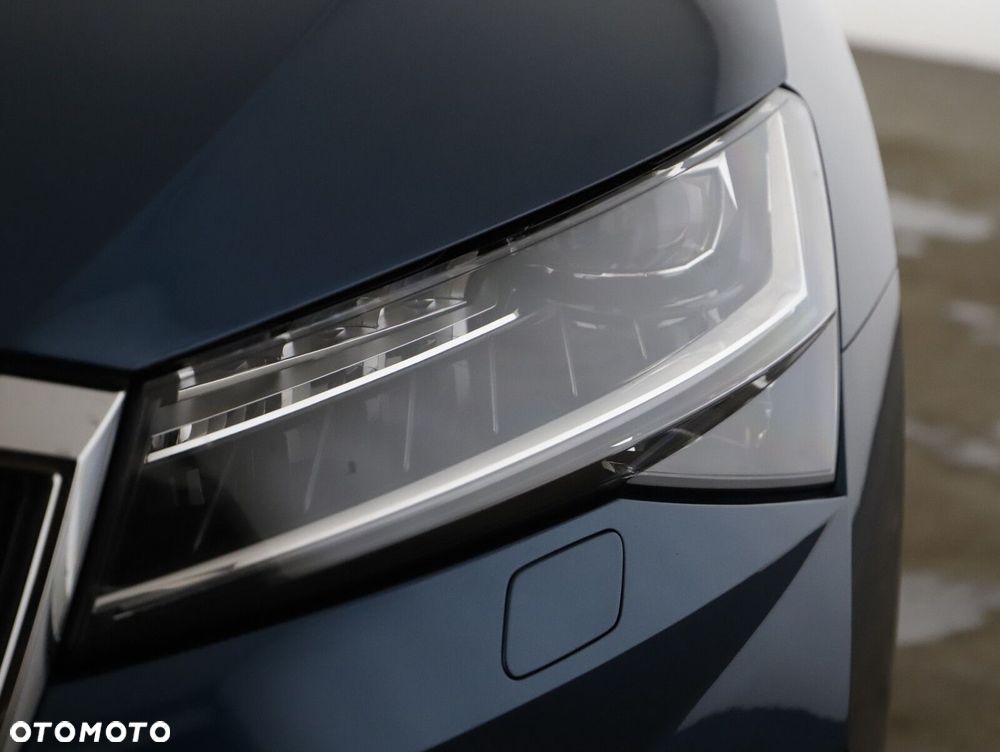 Skoda Superb 2.0 TDI SCR L&K DSG - 30