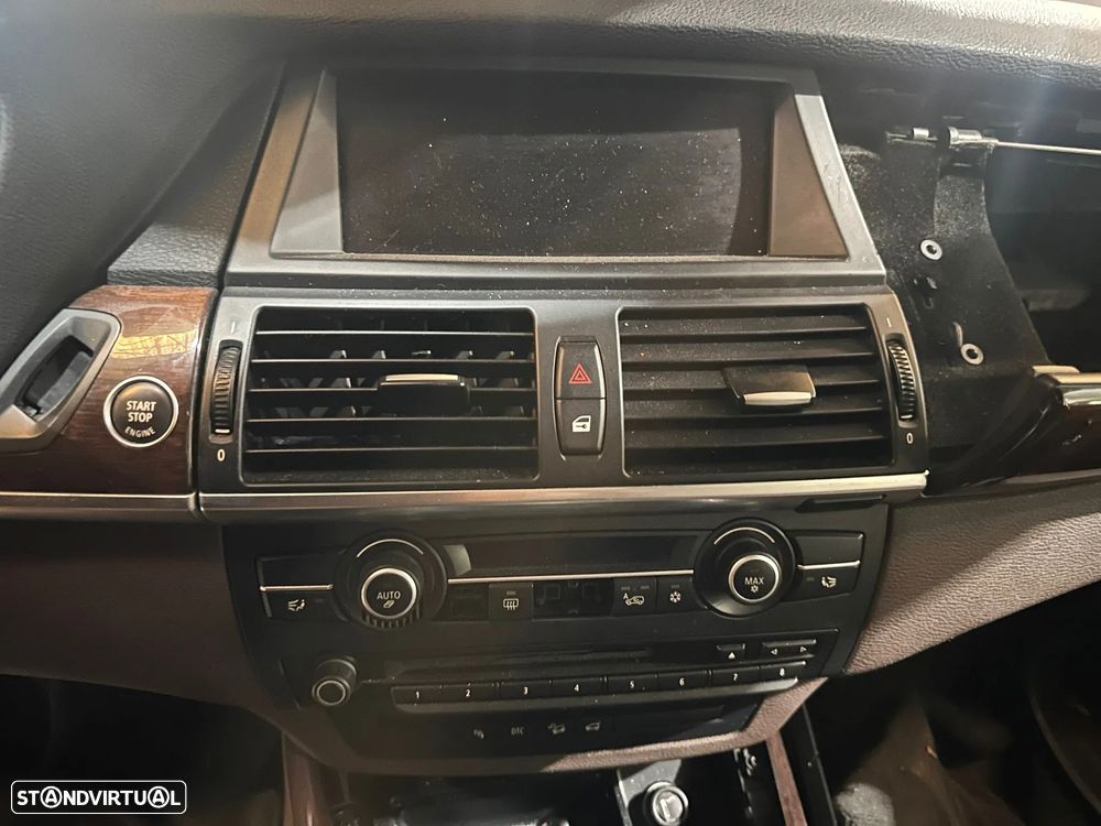 BMW E70 X5 35d XDrive Aut. 286cv  210kW Ano 2007 - 2010 Ref Motor M57D30 (306D5) - 11