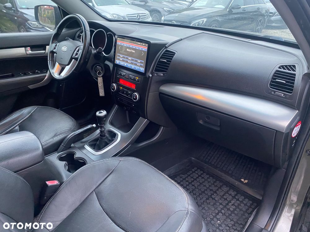 Kia Sorento 2.4 CVVT 4WD Vision - 23