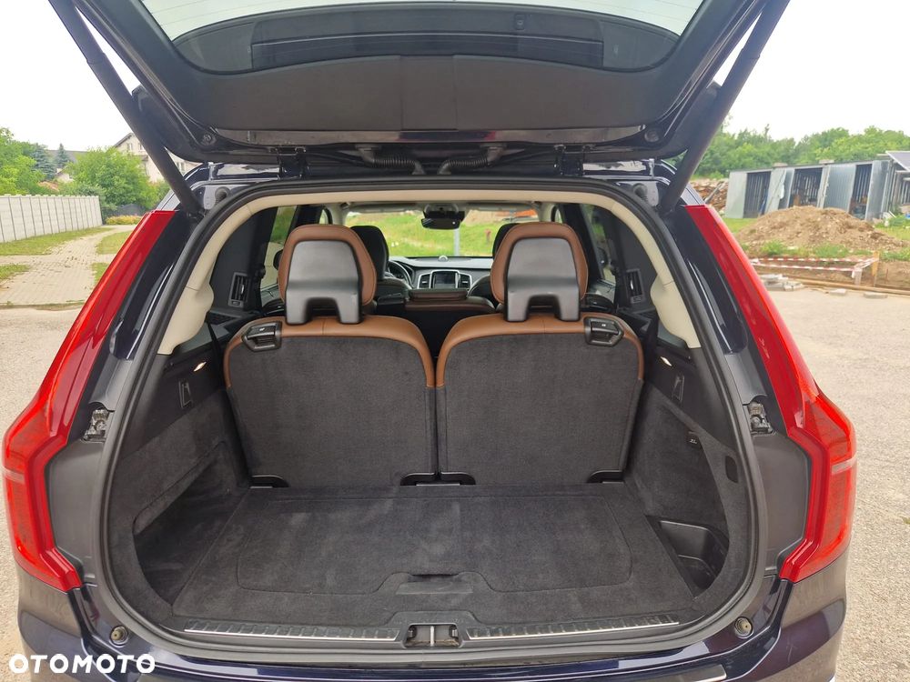 Volvo XC 90 - 16