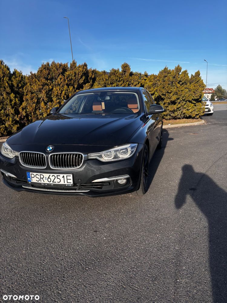 BMW Seria 3 320i Luxury Line - 1