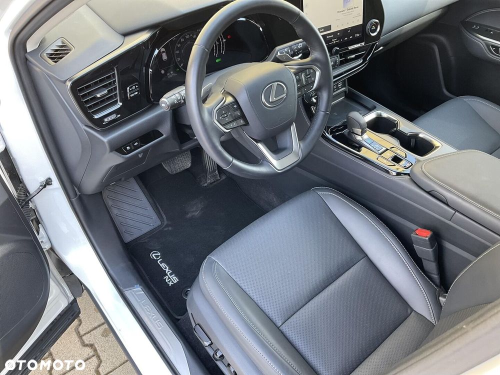 Lexus NX 350h Prestige 2WD - 18