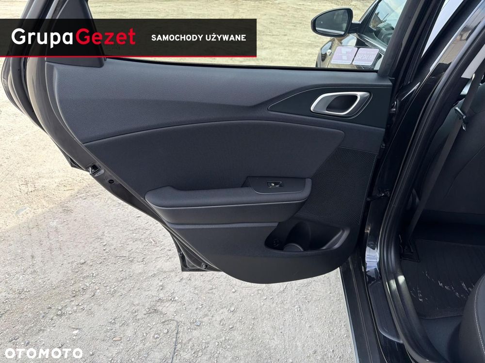 Kia XCeed 1.5 T-GDI M - 33