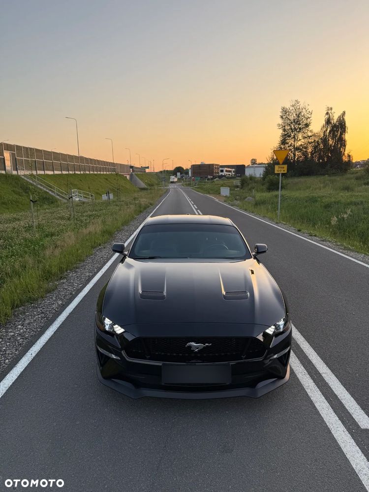 Ford Mustang - 6