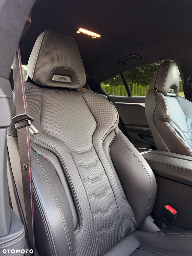 BMW Seria 8 840d xDrive mHEV - 8