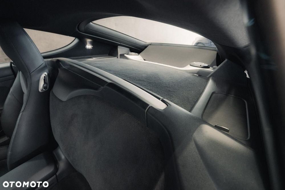 Porsche 718 Cayman GPF PDK - 33
