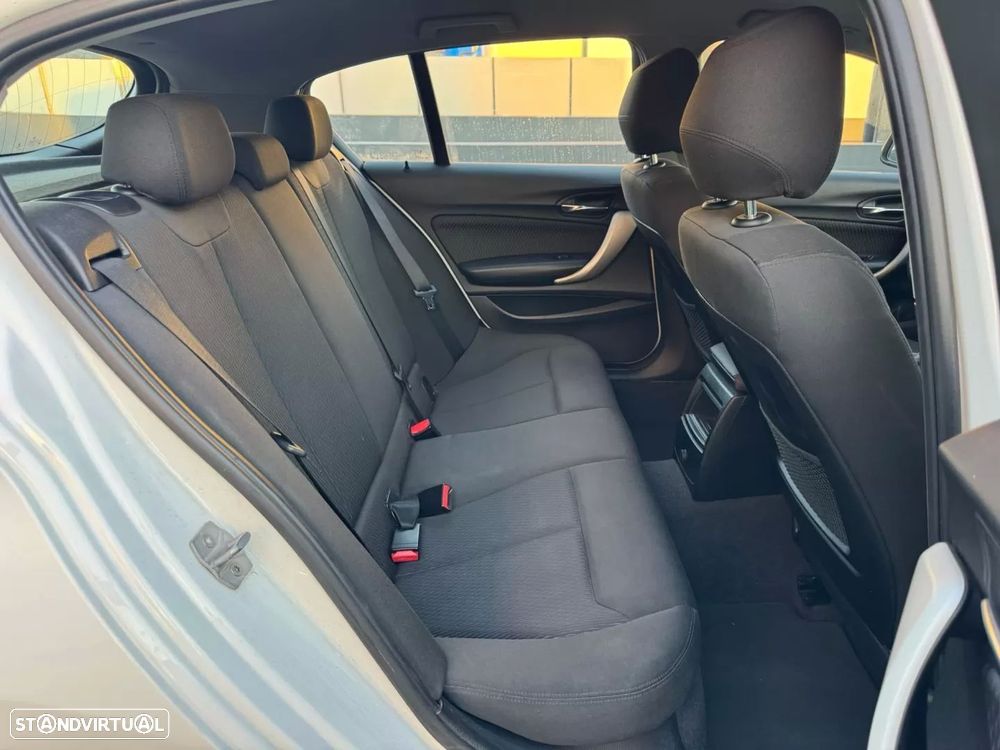 BMW 116 d EDynamics Line Sport - 42