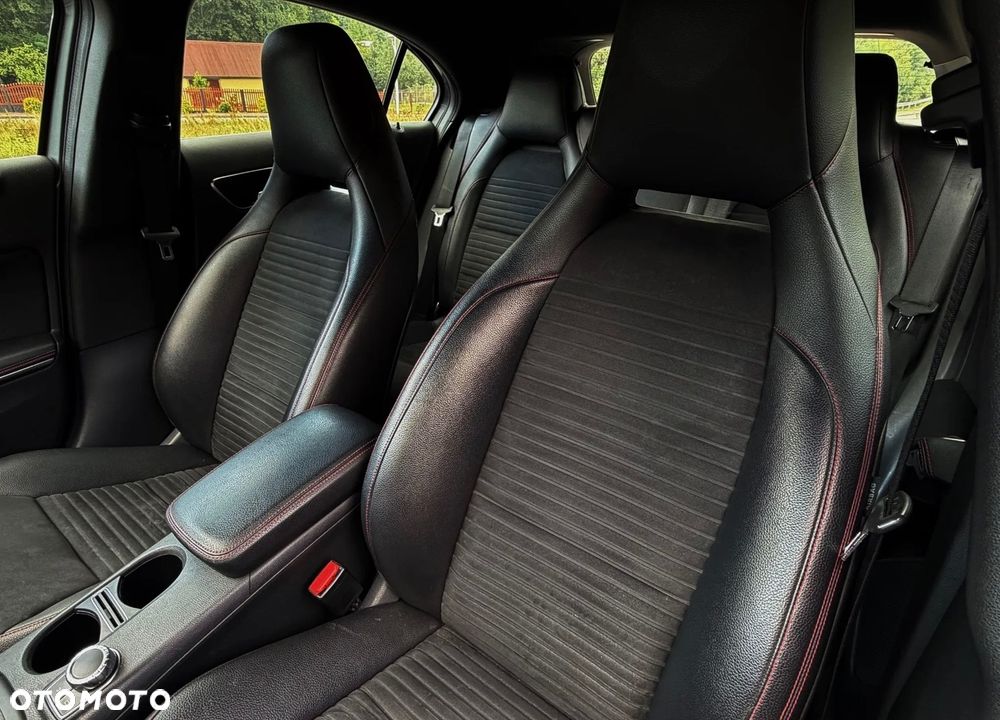 Mercedes-Benz Klasa A 180 (BlueEFFICIENCY) 7G-DCT - 8