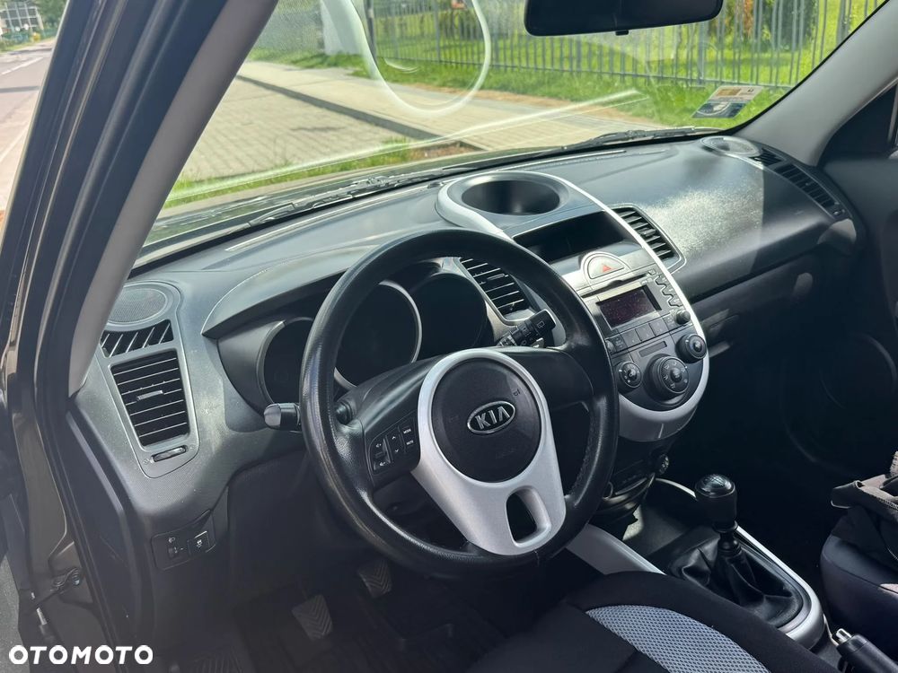 Kia Soul 1.6 L - 15