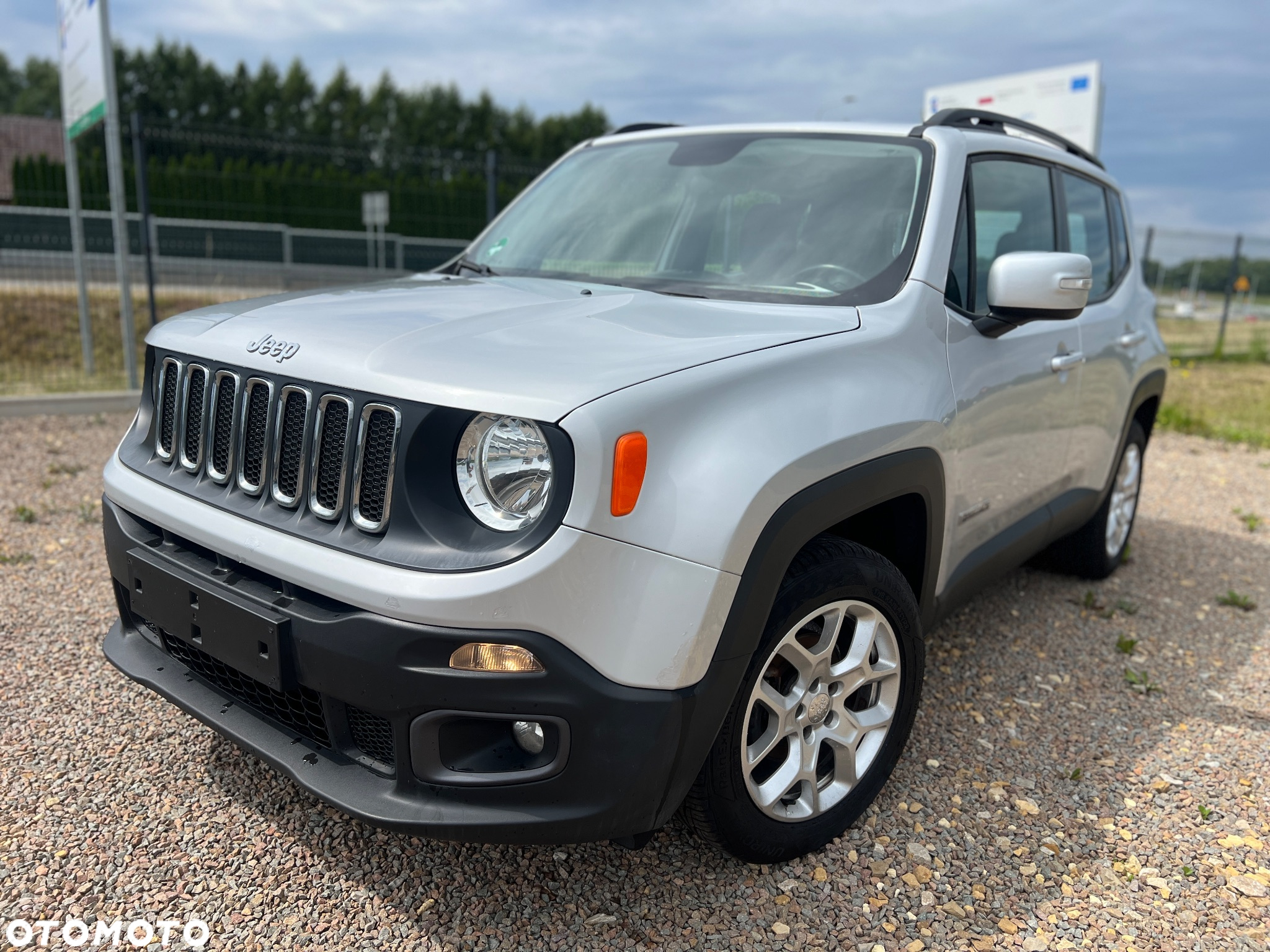 Jeep Renegade 1.4 MultiAir Longitude - 14