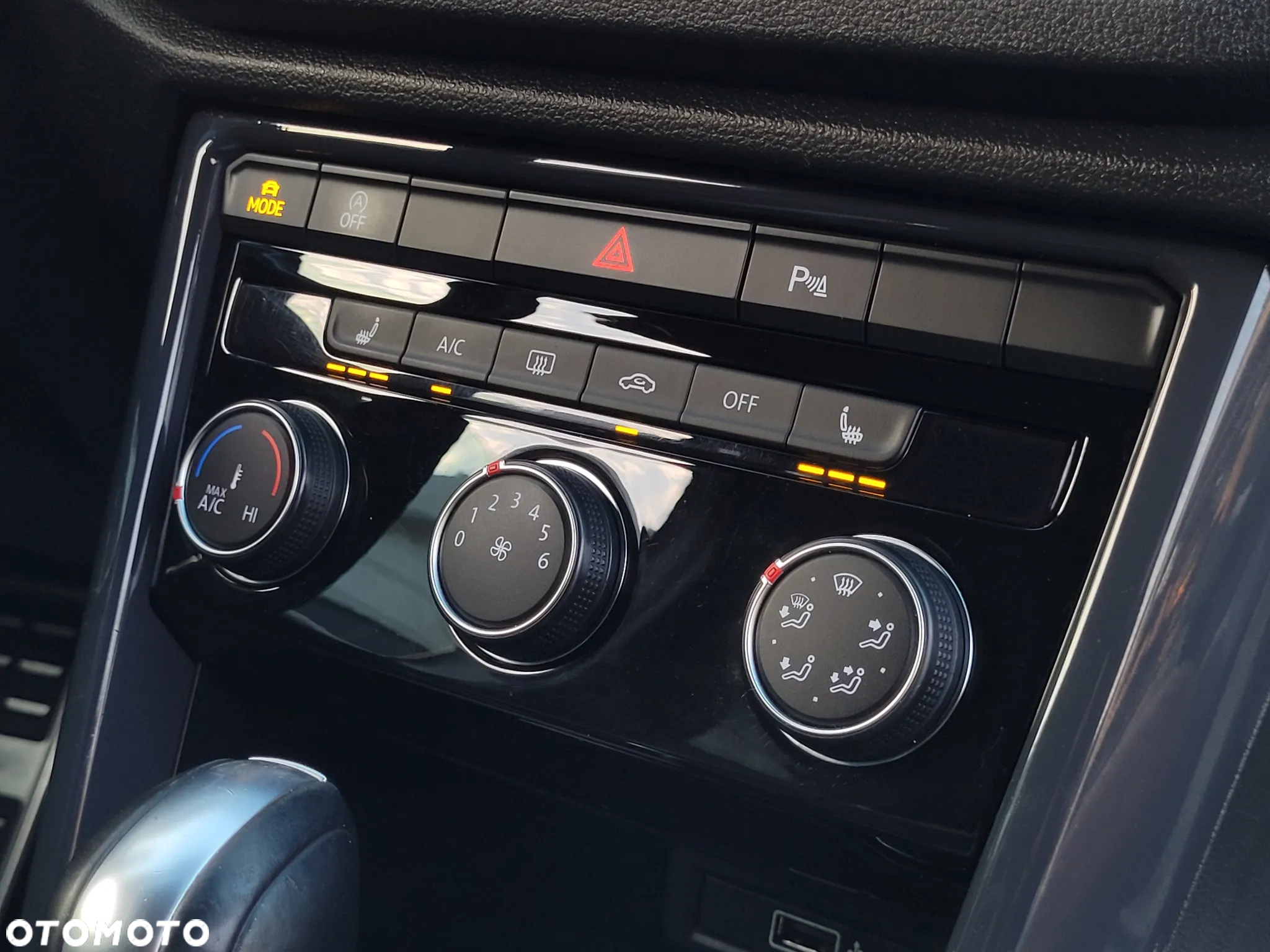 Volkswagen T-Roc - 20
