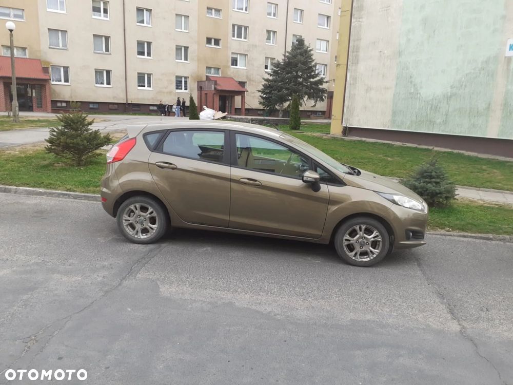 Ford Fiesta 1.4 Gold X EU5 - 4
