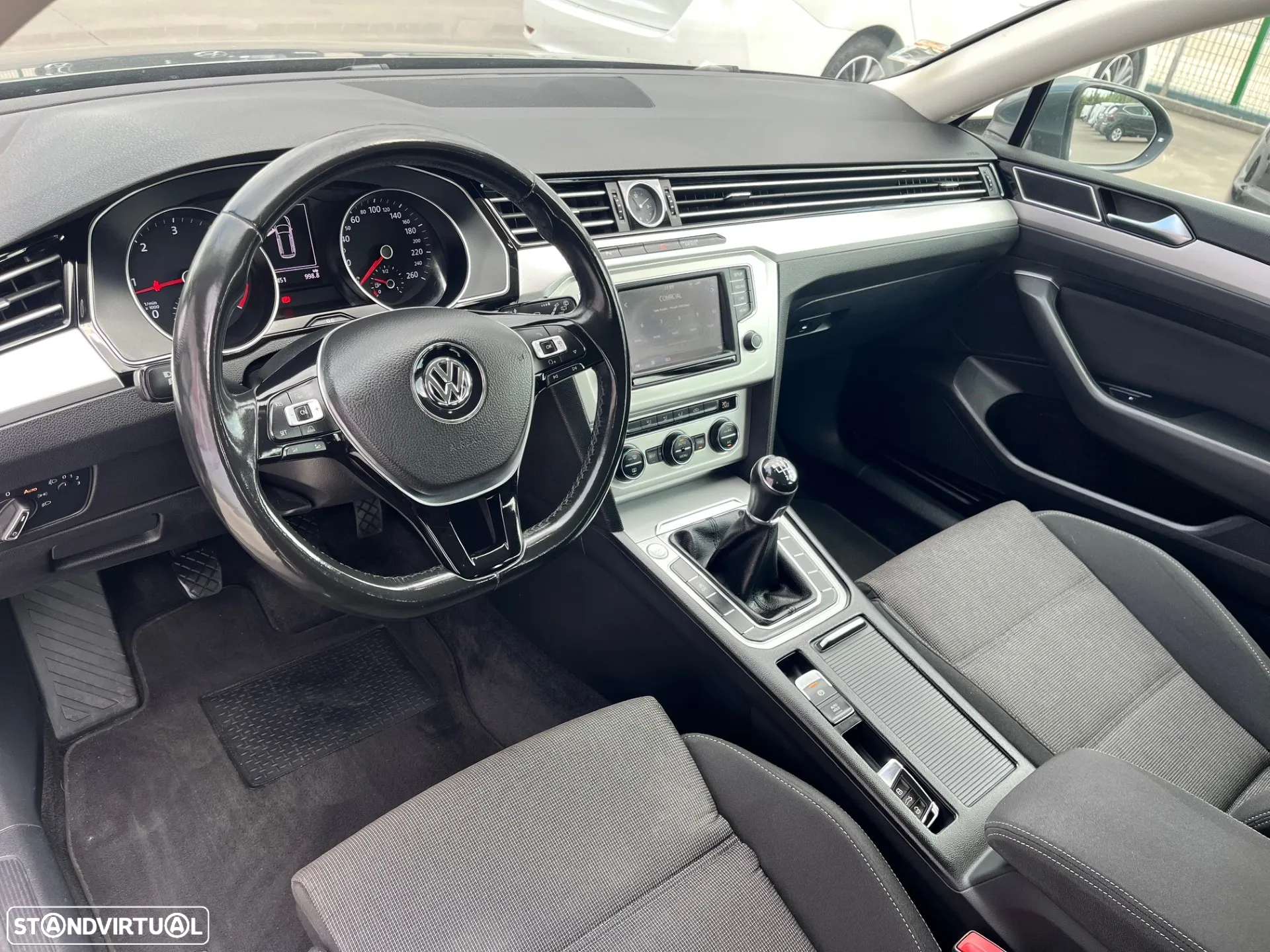 VW Passat Variant 1.6 TDI BlueMotion - 5