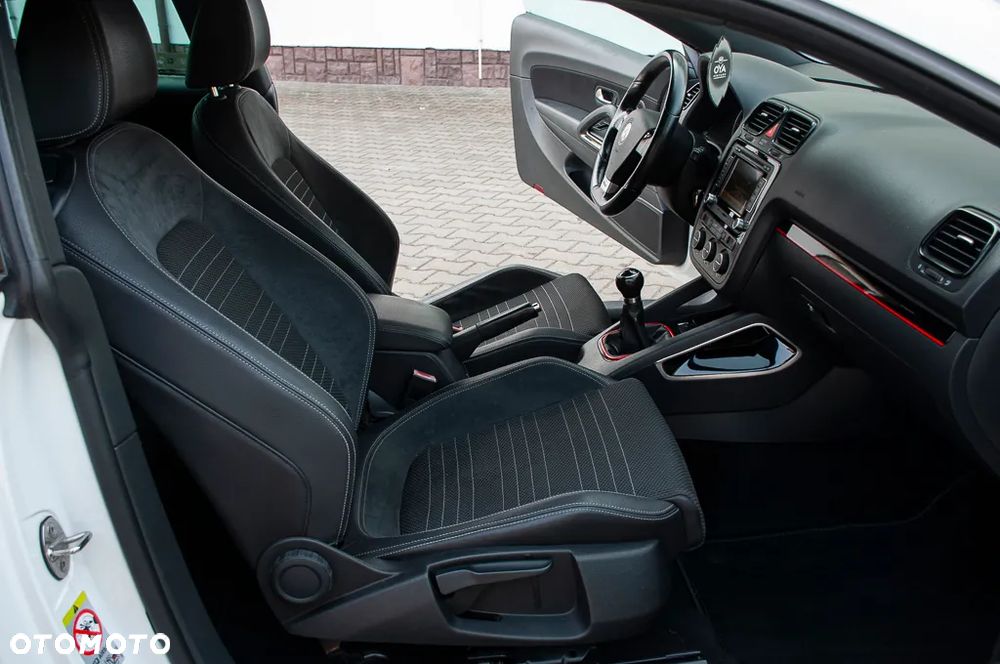 Volkswagen Scirocco 1.4 TSI Perfectline R-Style - 5