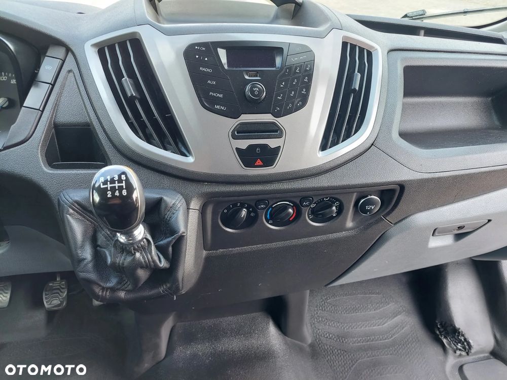 Ford transit - 19
