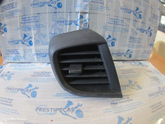 Grelha Friso 9808364377 9808364177 TOYOTA PROACE 2 M FOURGON LONG 2018 1.6D4D 115CV 5P CINZENTO ESCURO FRT ESQ GRE DE VENTILAÇÃO - 1