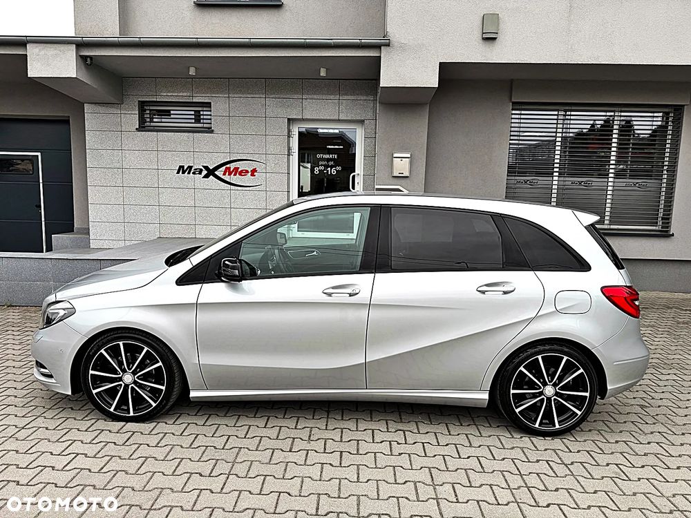 Mercedes-Benz Klasa B 180 AMG Line - 8