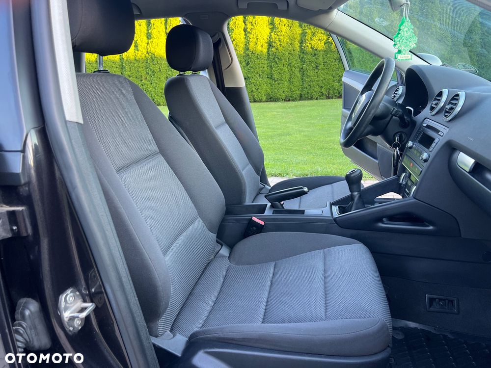 Audi A3 Sportback 1.4 TFSI Ambiente - 26