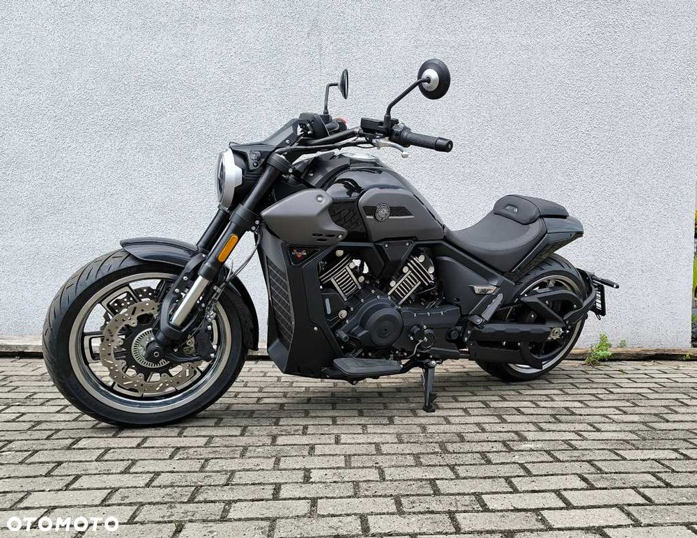 Morbidelli C1002V - 9