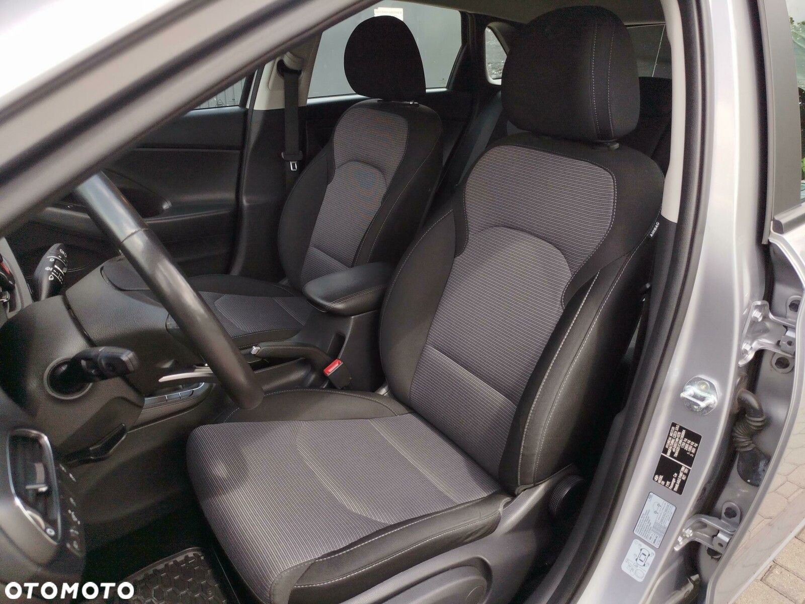 Hyundai i30 1.5 DPI Classic + - 11