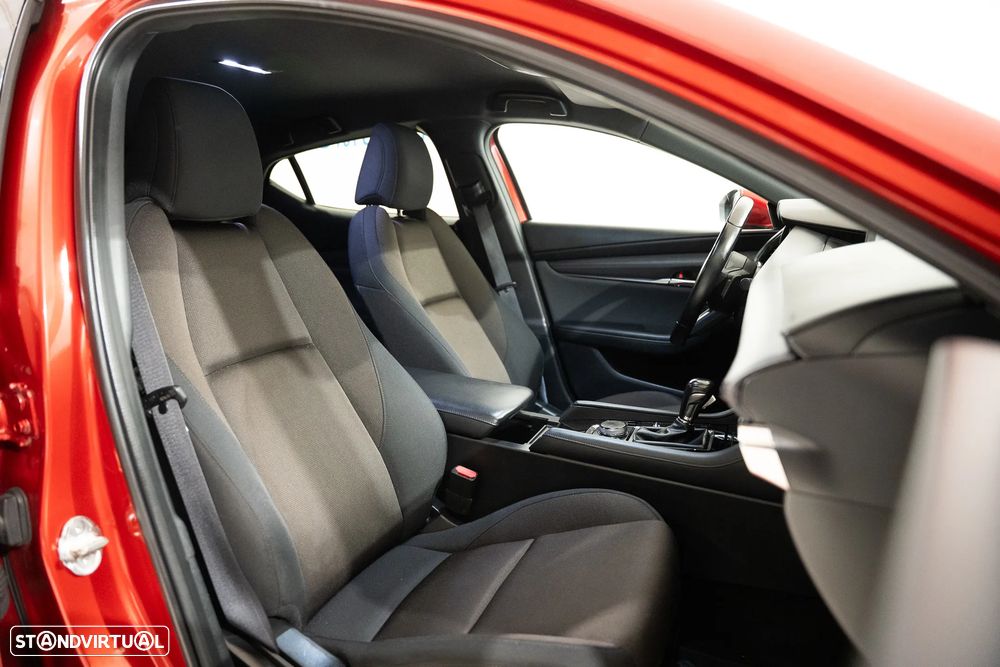 Mazda 3 Hatchback - 29