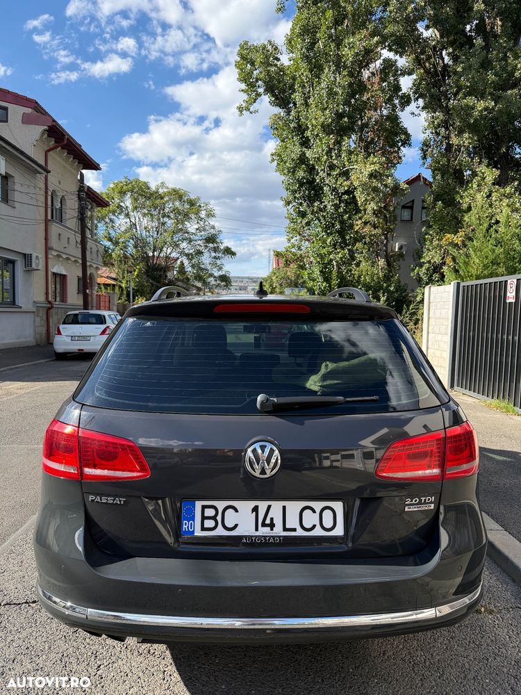 Volkswagen Passat 2.0 TDI BlueMotion Technology DSG Comfortline - 4