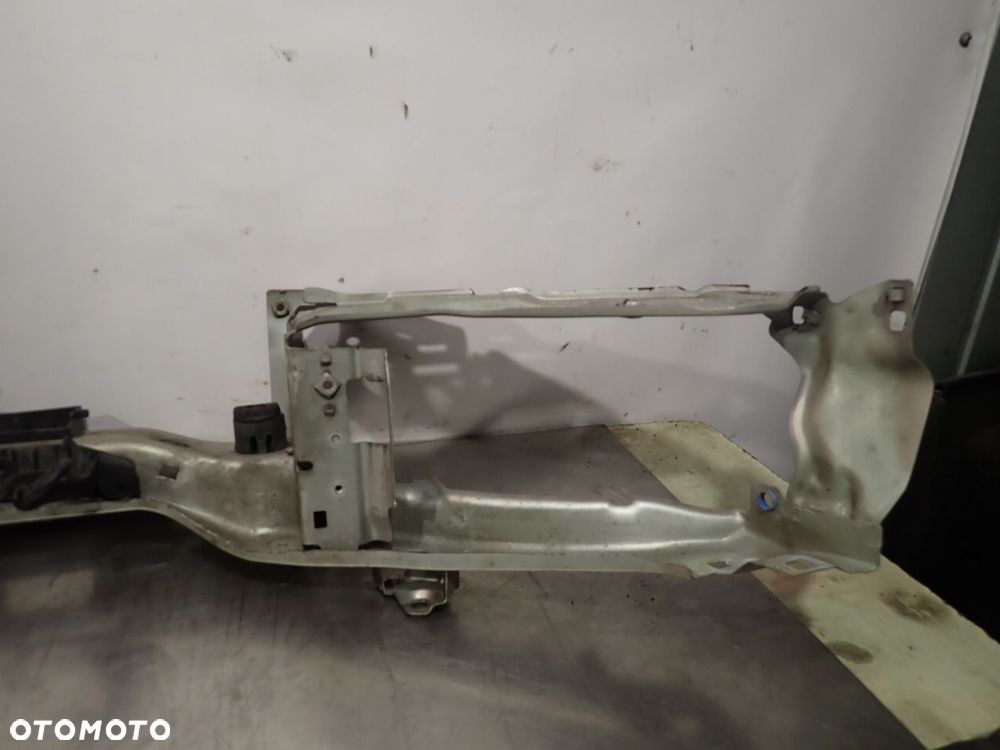 OKULAR PAS PRZEDNI VOLVO S40 II - 12