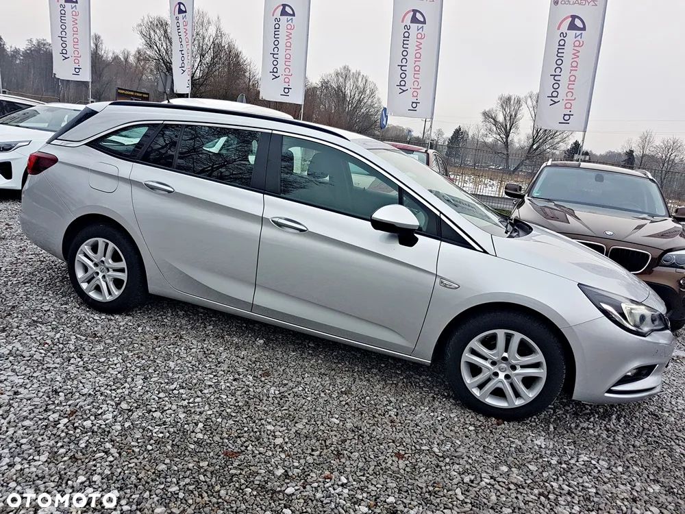 Opel Astra 1.6 CDTI Enjoy S&S - 33