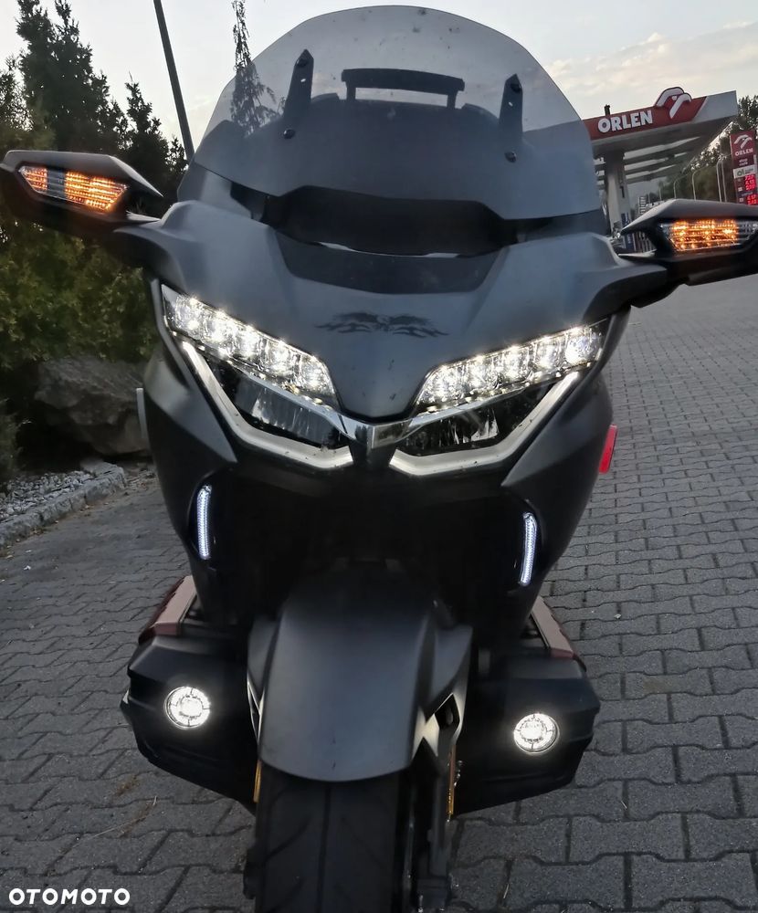 Honda GL - 6