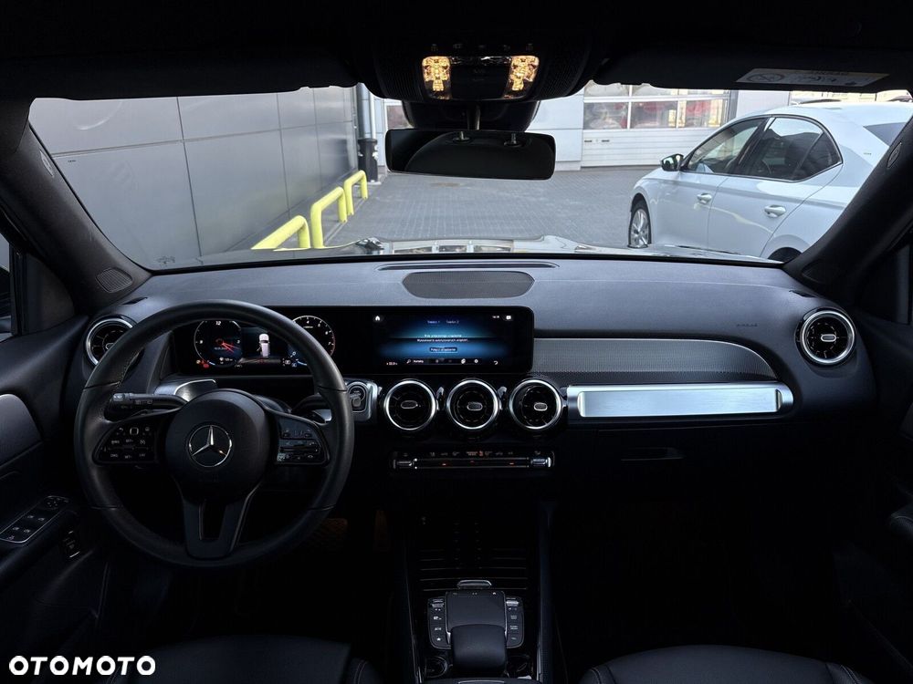 Mercedes-Benz GLB 200 7G-DCT - 13