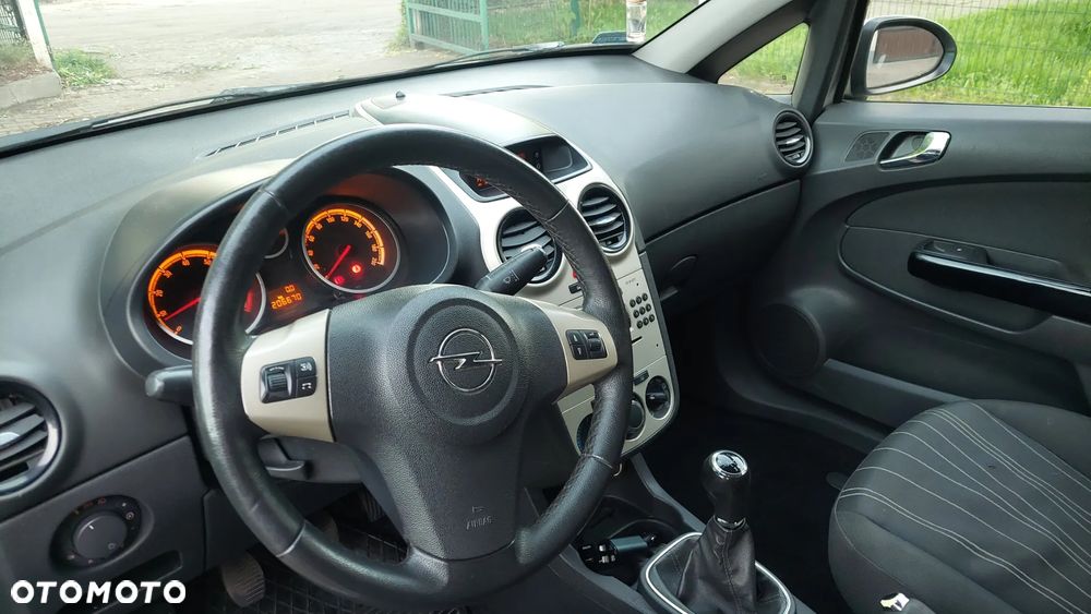 Opel Corsa 1.2 16V - 7