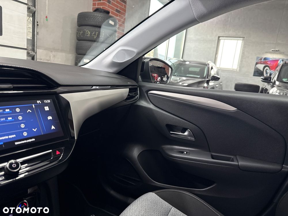 Opel Corsa Standard - 21