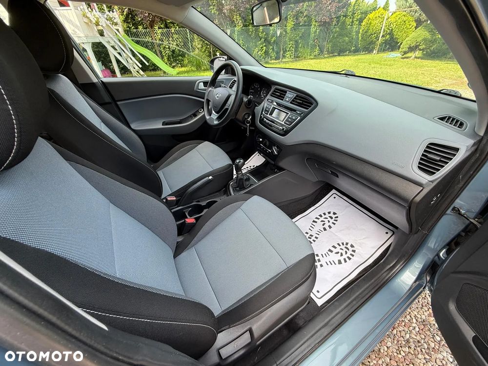 Hyundai i20 - 10