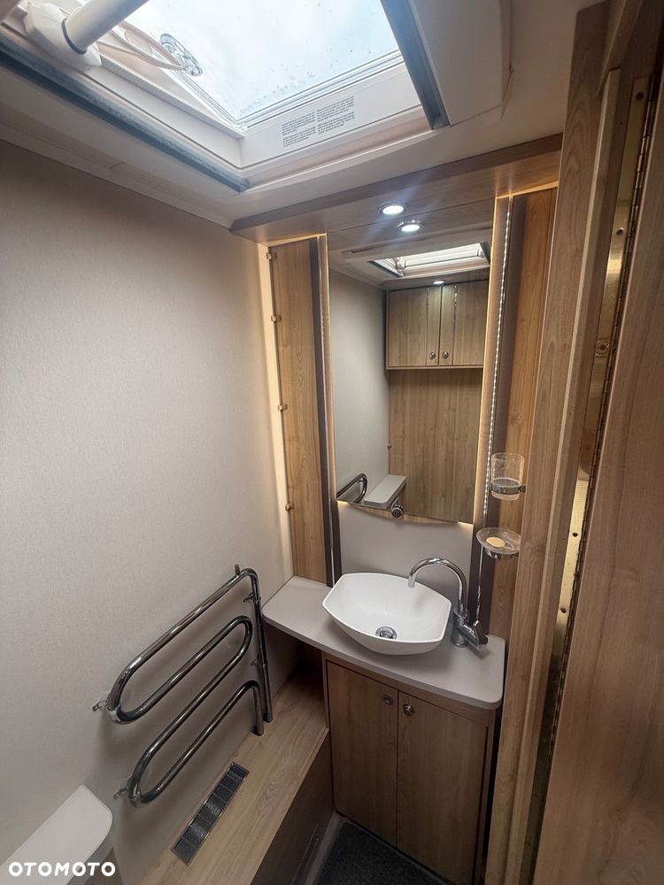 Elddis Crusader aurora - 13