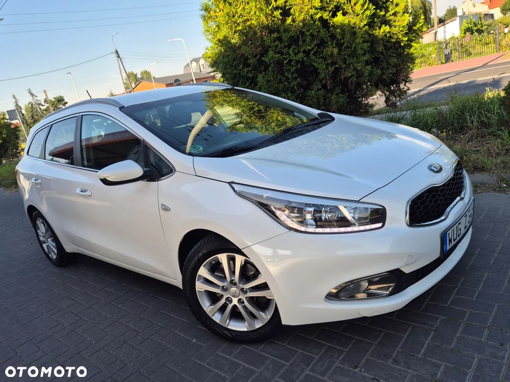 Kia Ceed 1.6 CRDi 128 Platinum Edition - 18