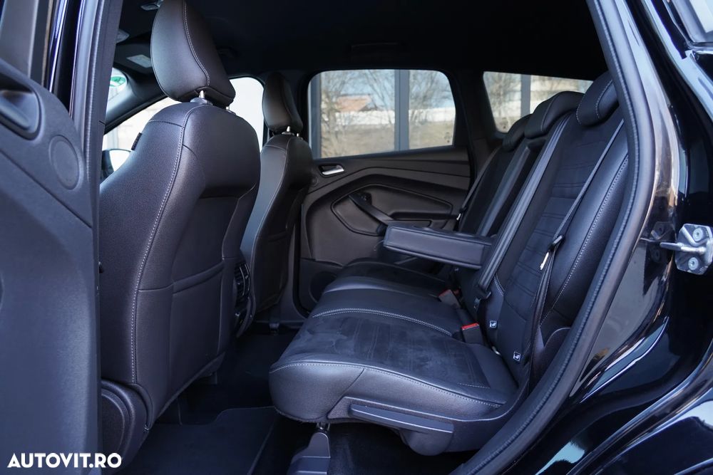 Ford Kuga 2.0 TDCi 4x4 Aut. ST-Line - 9