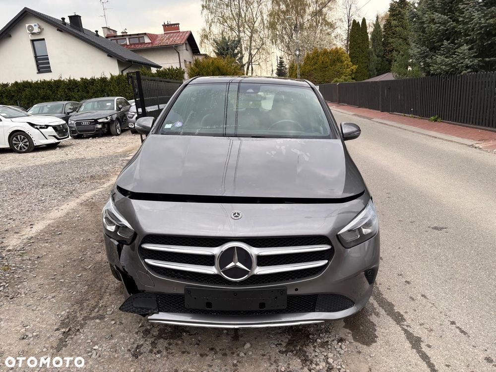 Mercedes-Benz Klasa B 180 7G-DCT Progressive - 15