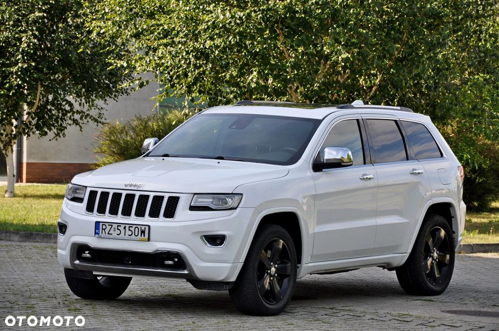 Jeep Grand Cherokee - 12