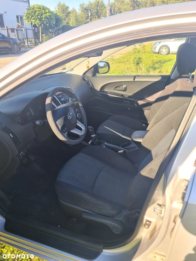 Kia Ceed 1.4 Comfort - 6