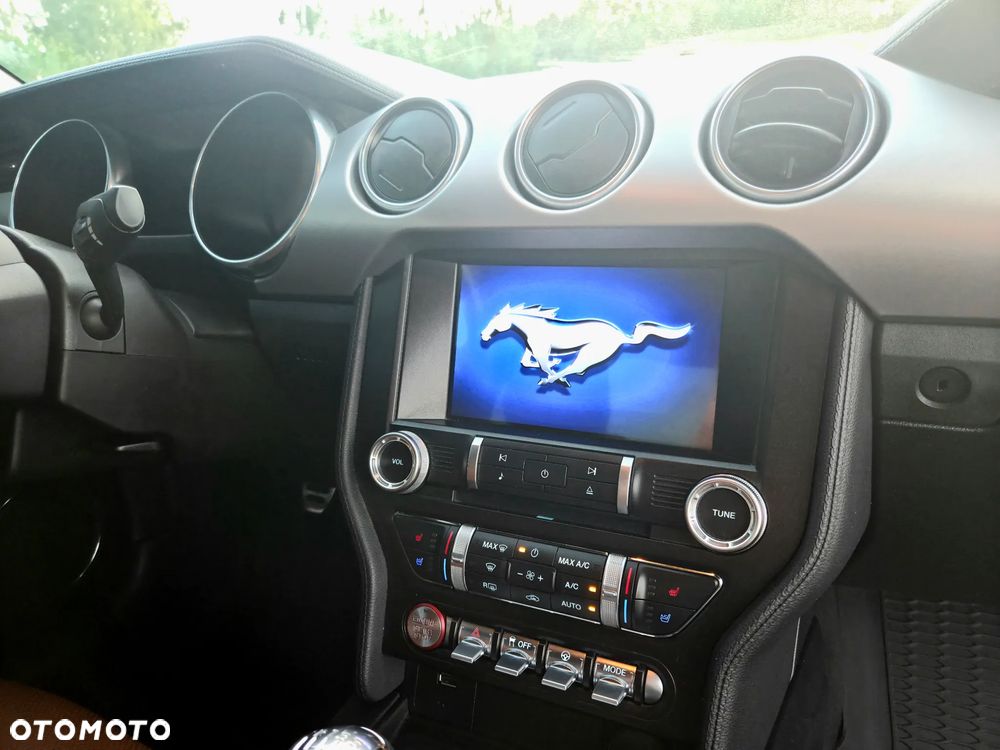 Ford Mustang 2.3 EcoBoost - 16