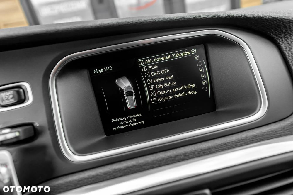 Volvo V40 Cross Country T4 AWD Geartronic Momentum - 30