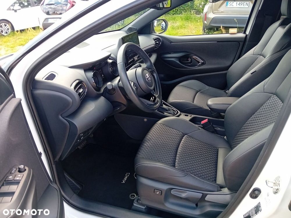Toyota Yaris Hybrid 1.5 Selection Style - 14