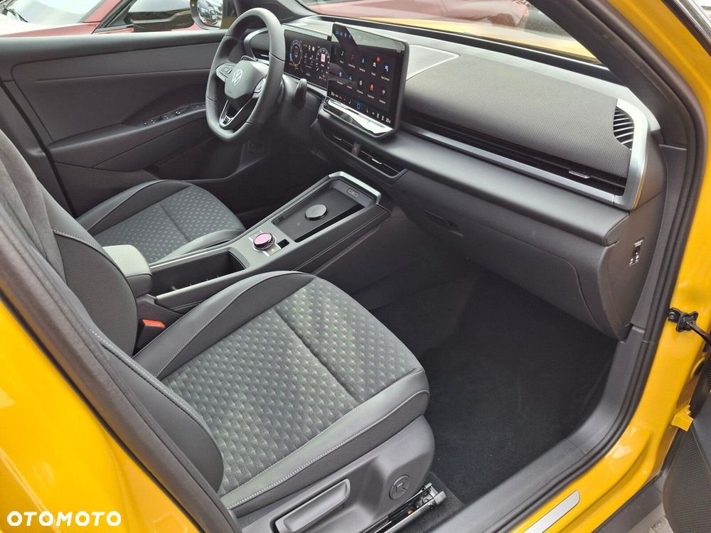 Volkswagen T-Roc 1.5 eTSI R-Line DSG - 19