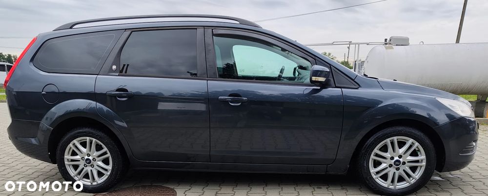 Ford Focus 2.0 TDCi DPF Ghia - 4