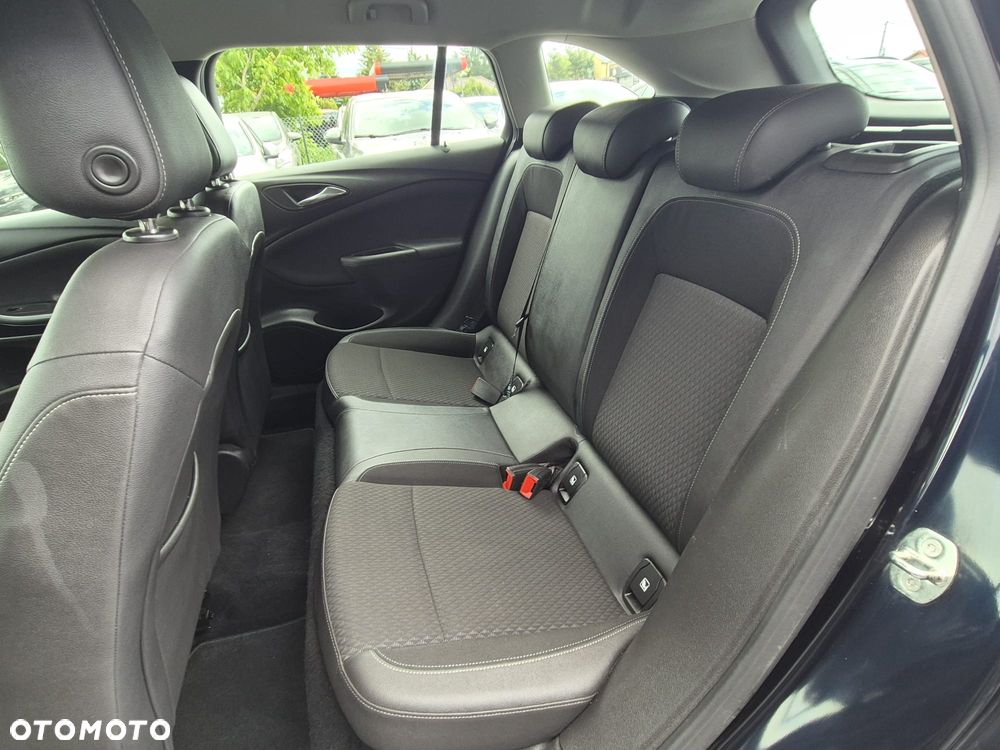 Opel Astra 1.4 Turbo Start/Stop Innovation - 28